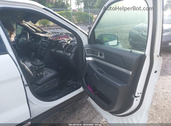 1FM5K7D85HGC83051 2017 FORD EXPLORER White Սալոնի դիմացի տեսք