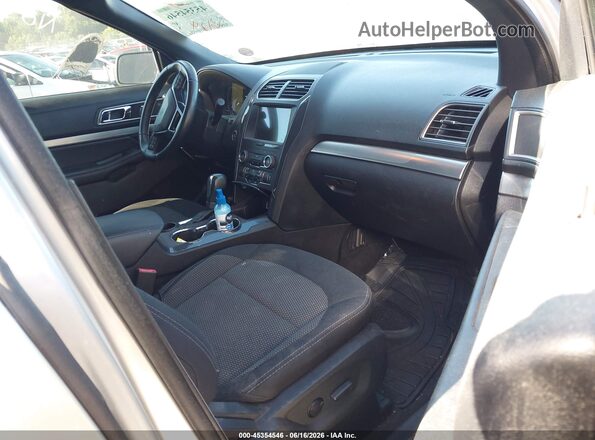 1FM5K7D85KGA26530 2019 FORD EXPLORER Silver Front interior view