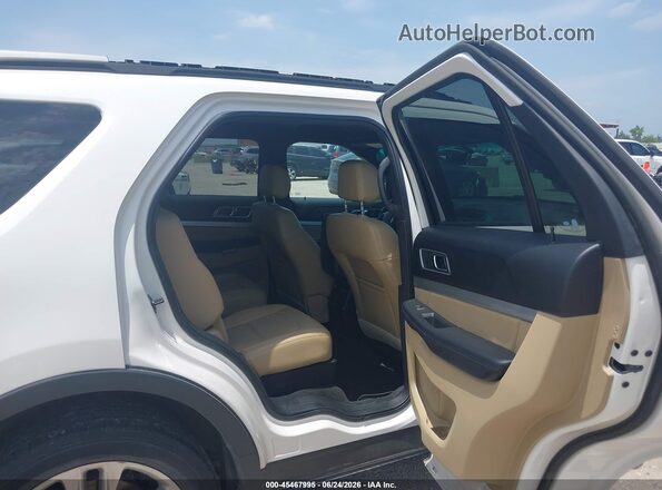 1FM5K7D86HGA15657 2017 FORD EXPLORER White VIN կոդի պիտակի տեսք