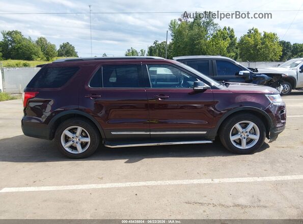 1FM5K7D86JGA11999 2018 FORD EXPLORER Бордовый Вид задней части салона