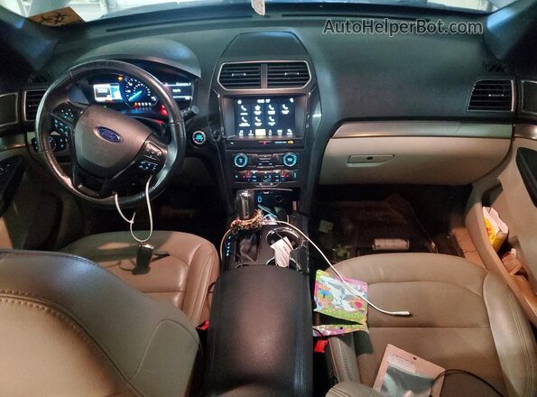1FM5K7D86JGA62936 2018 FORD EXPLORER Серый Вид панели приборов