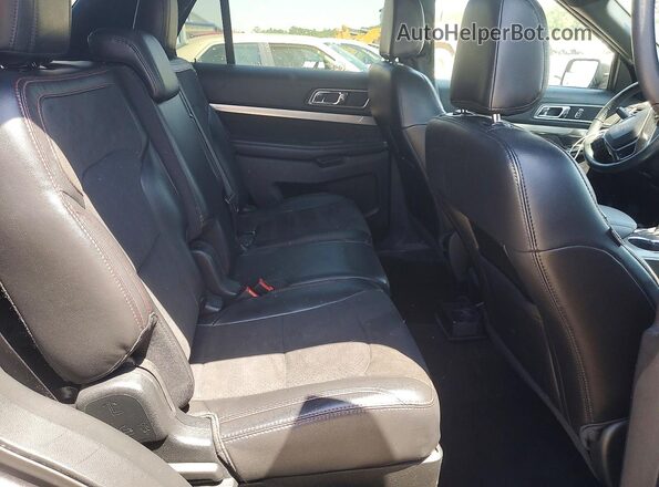 1FM5K7D86JGC28100 2018 FORD EXPLORER Brown Rear interior view