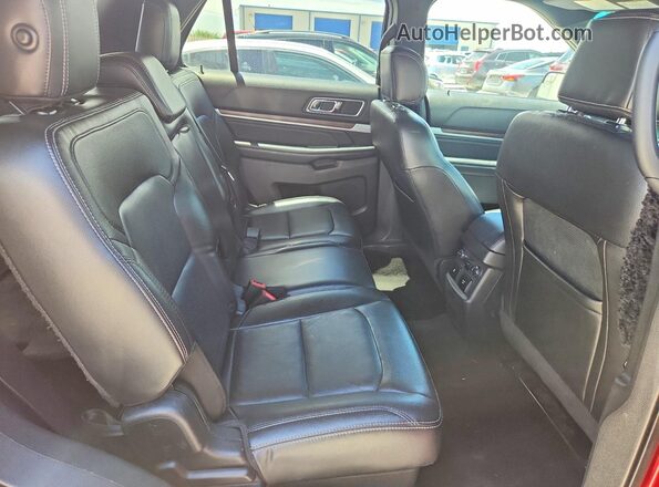 1FM5K7F80HGA95289 2017 FORD EXPLORER Красный Вид задней части салона