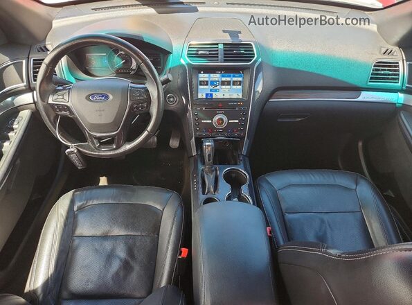 1FM5K7F80HGA95289 2017 FORD EXPLORER Красный Вид панели приборов