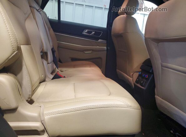 1FM5K7FH6HGC82925 2017 FORD EXPLORER Черный Вид задней части салона