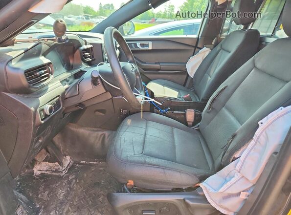 1FM5K8AB2PGA62771 2023 FORD EXPLORER Черный Вид салона спереди