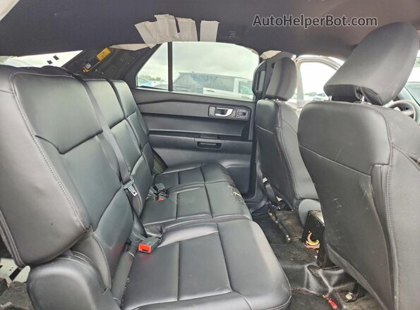 1FM5K8AB6RGA67474 2024 FORD EXPLORER Black Vista interior trasera