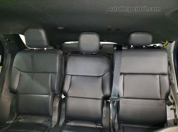 1FM5K8AB8NGA32347 2022 FORD EXPLORER White Հետևի նստատեղերի տեսք