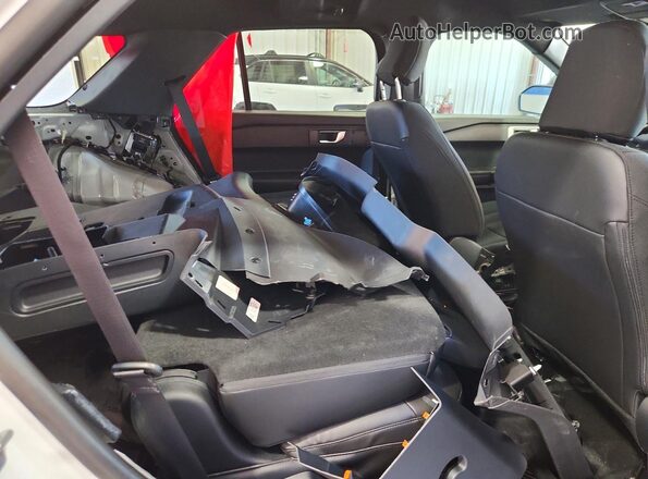 1FM5K8AC8SGC79730 2025 FORD EXPLORER Белый Вид задней части салона