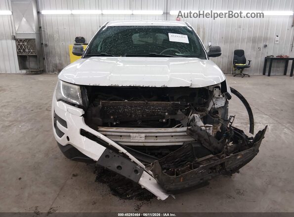 1FM5K8AR0GGC15192 2016 FORD UTILITY POLICE INTERCEPTOR White Rear interior view
