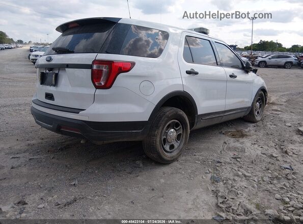 1FM5K8AR4JGA44129 2018 FORD POLICE INTERCEPTOR White Rear right