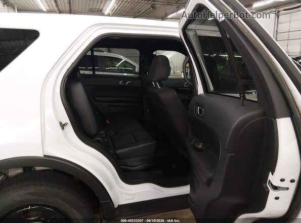1FM5K8AR5JGA73204 2018 FORD POLICE INTERCEPTOR White VIN კოდის სტიკერის ხედი