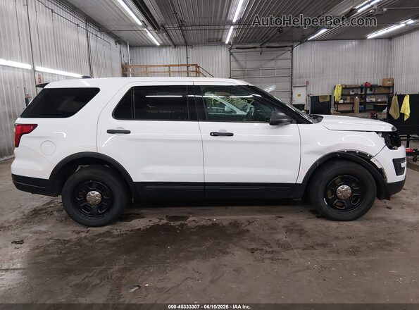 1FM5K8AR5JGA73204 2018 FORD POLICE INTERCEPTOR White სალონის 360-გრადუსიანი ხედი
