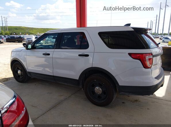 1FM5K8AR6JGC56563 2018 FORD POLICE INTERCEPTOR White 
