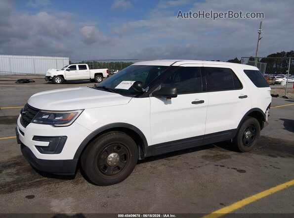 1FM5K8AR7JGA90523 2018 FORD POLICE INTERCEPTOR White Przód lewy