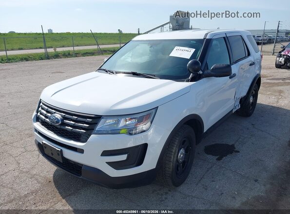 1FM5K8AR9HGE14047 2017 FORD UTILITY POLICE INTERCEPTOR White წინა მარცხენა ხედი სამი მეოთხედიდან