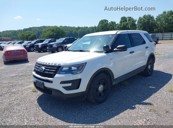 1FM5K8AT3JGC35326 2018 FORD POLICE INTERCEPTOR White Front left