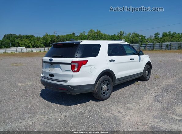 1FM5K8AT3JGC35326 2018 FORD POLICE INTERCEPTOR White Rear right