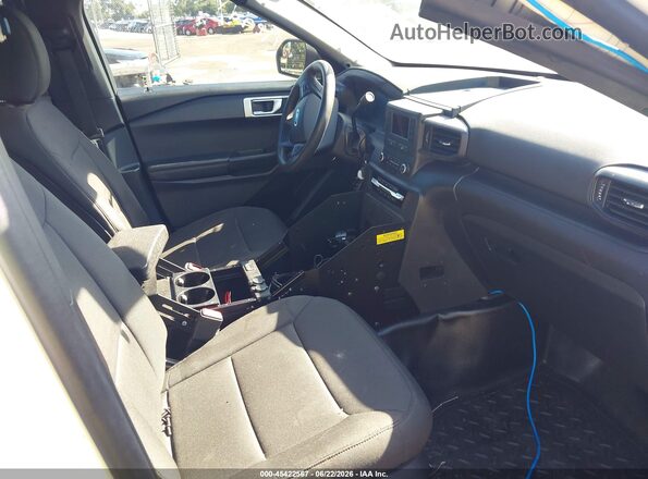 1FM5K8AW7LGC13486 2020 FORD POLICE INTERCEPTOR White Front interior view