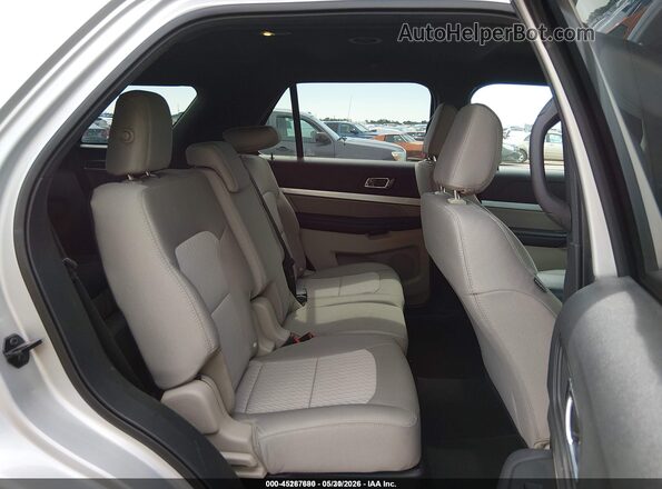 1FM5K8B83JGC45364 2018 FORD EXPLORER Silver VIN sticker view