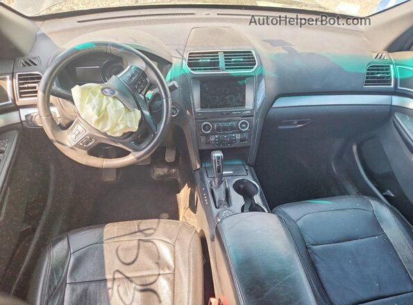 1FM5K8D81GGA49526 2016 FORD EXPLORER Green Vista del salpicadero