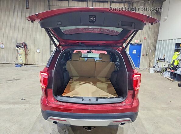 1FM5K8D82HGD46936 2017 FORD EXPLORER Red Widok z tyłu