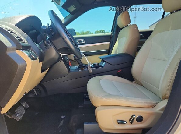 1FM5K8D82HGD99152 2017 FORD EXPLORER Beige წინა სალონის ხედი