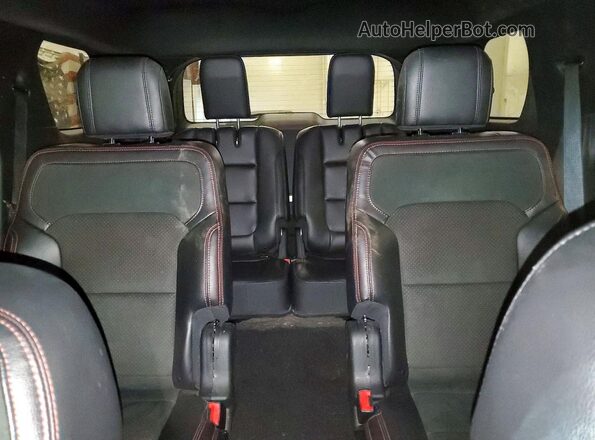 1FM5K8D82KGA89624 2019 FORD EXPLORER Gray Rear seats view