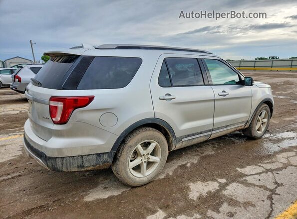 1FM5K8D83GGC38002 2016 FORD EXPLORER Silver Trasero derecho
