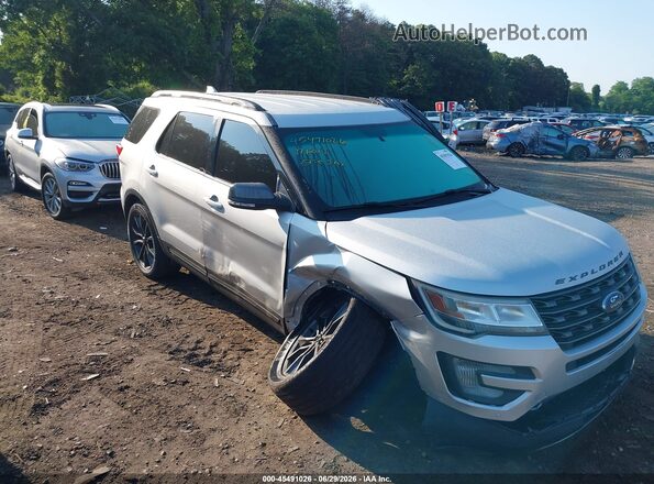 1FM5K8D83HGA40392 2017 FORD EXPLORER Серебряный Вид спереди