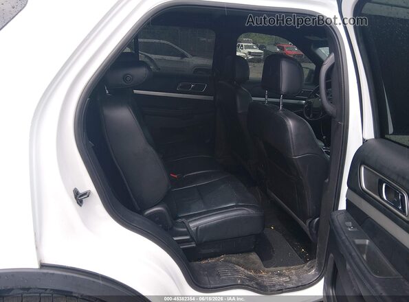 1FM5K8D84HGA44015 2017 FORD EXPLORER White VIN sticker view