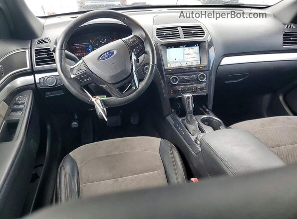 1FM5K8D84HGC19105 2017 FORD EXPLORER Silver Առջևի վահանակի տեսք