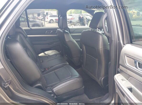 1FM5K8D84JGA50323 2018 FORD EXPLORER Gray VIN կոդի պիտակի տեսք