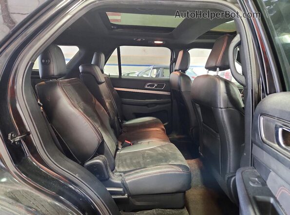 1FM5K8D84JGA50418 2018 FORD EXPLORER Black Widok wnętrza z tyłu