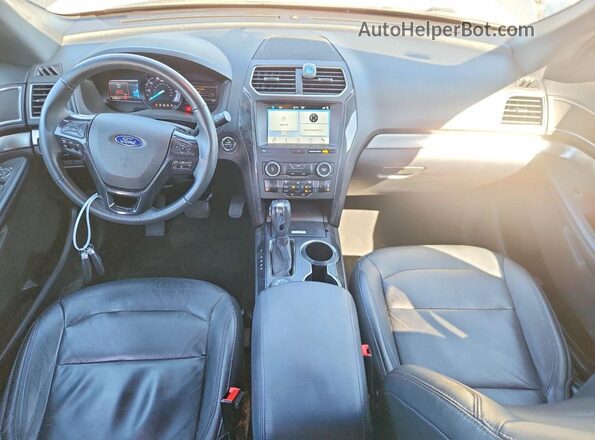 1FM5K8D85JGC77116 2018 FORD EXPLORER Gray Dashboard view