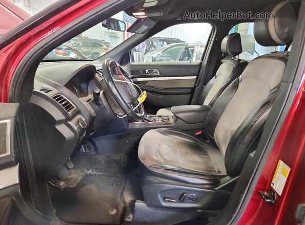 1FM5K8D86HGC61856 2017 FORD EXPLORER Красный Вид салона спереди