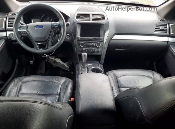 1FM5K8D87GGA39499 2016 FORD EXPLORER White Vista del salpicadero