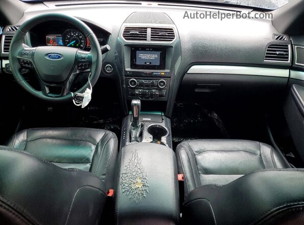 1FM5K8D87GGA43858 2016 FORD EXPLORER Черный Вид панели приборов
