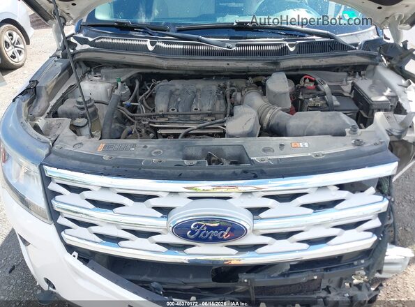 1FM5K8D87JGC40259 2018 FORD EXPLORER White Widok z tyłu