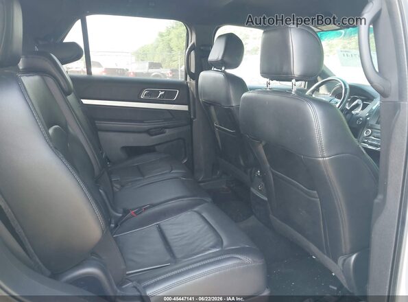 1FM5K8D89GGC97586 2016 FORD EXPLORER Silver VIN կոդի պիտակի տեսք