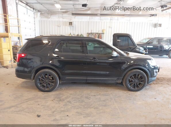 1FM5K8D89HGC49362 2017 FORD EXPLORER Black Widok wnętrza z tyłu