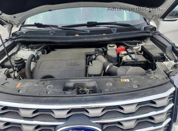 1FM5K8D89HGE32065 2017 FORD EXPLORER White Engine compartment view