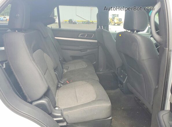 1FM5K8D8XGGD03945 2016 FORD EXPLORER Серебряный Вид задних сидений