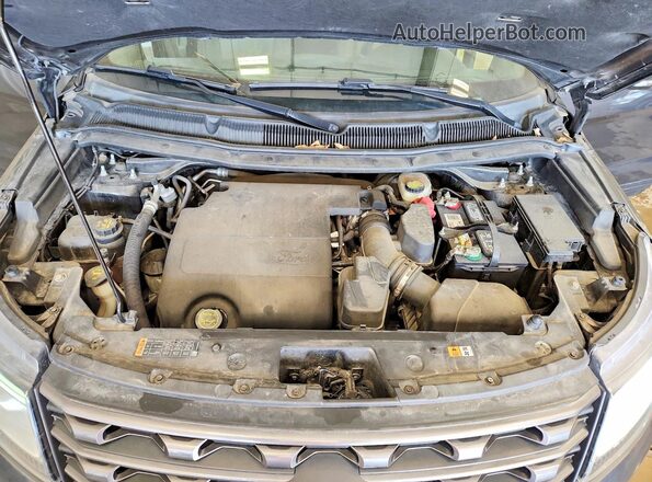 1FM5K8D8XHGE20541 2017 FORD EXPLORER Gray Widok komory silnika