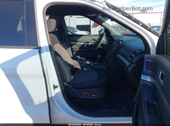 1FM5K8D8XJGC15548 2018 FORD EXPLORER White წინა სალონის ხედი