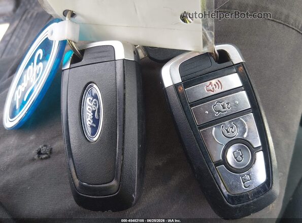1FM5K8D8XJGC83803 2018 FORD EXPLORER Серый Вид панели приборов