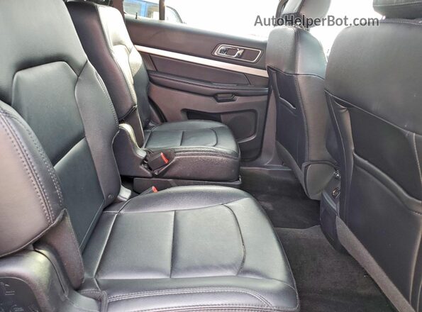 1FM5K8DH0HGC09347 2017 FORD EXPLORER Tan უკანა სალონის ხედი