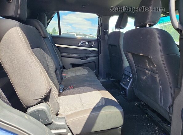 1FM5K8DH1JGC33873 2018 FORD EXPLORER Blue Rear interior view