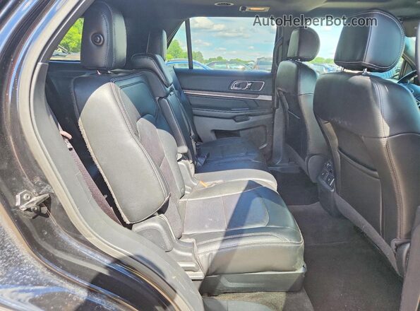 1FM5K8F86GGA46389 2016 FORD EXPLORER Black Widok wnętrza z tyłu