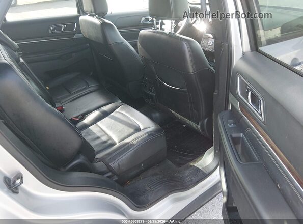 1FM5K8F87HGC39183 2017 FORD EXPLORER Silver VIN sticker view